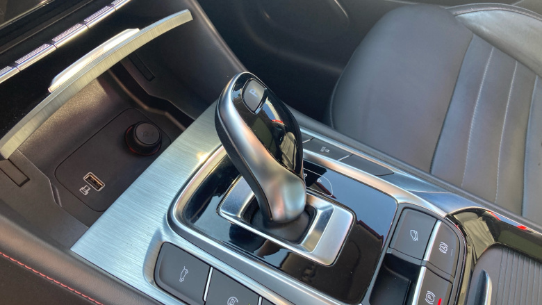 MG Hs 1.5 T-GDI Exclusive 5dr DCT Petrol Hatchback